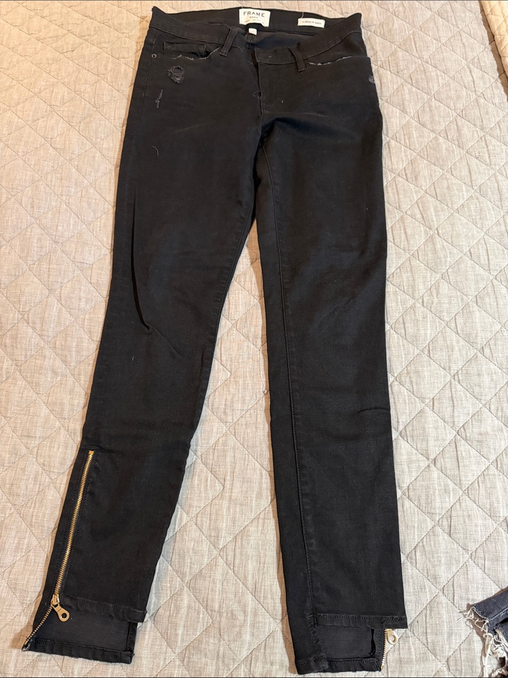 Frame Denim Black Skinny Jeans with Ankle Zips